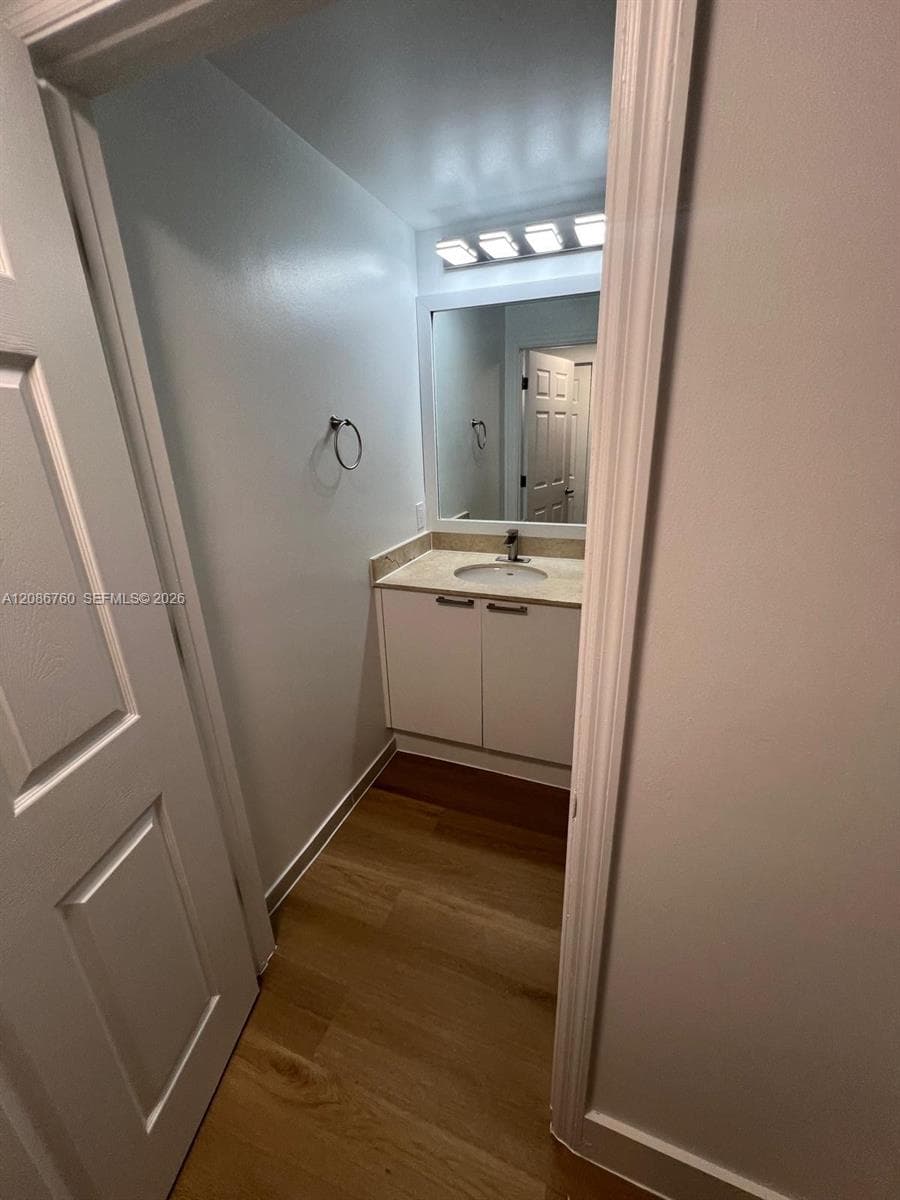 140 South Dixie Hwy · #810 in Hollywood - Photo 38