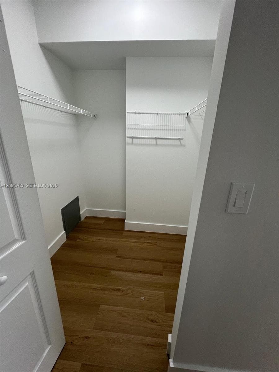 140 South Dixie Hwy · #810 in Hollywood - Photo 33