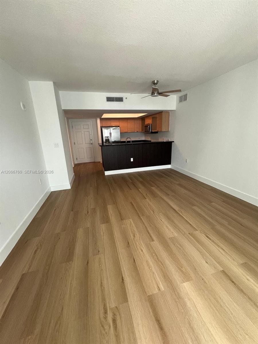 140 South Dixie Hwy · #810 in Hollywood - Photo 18