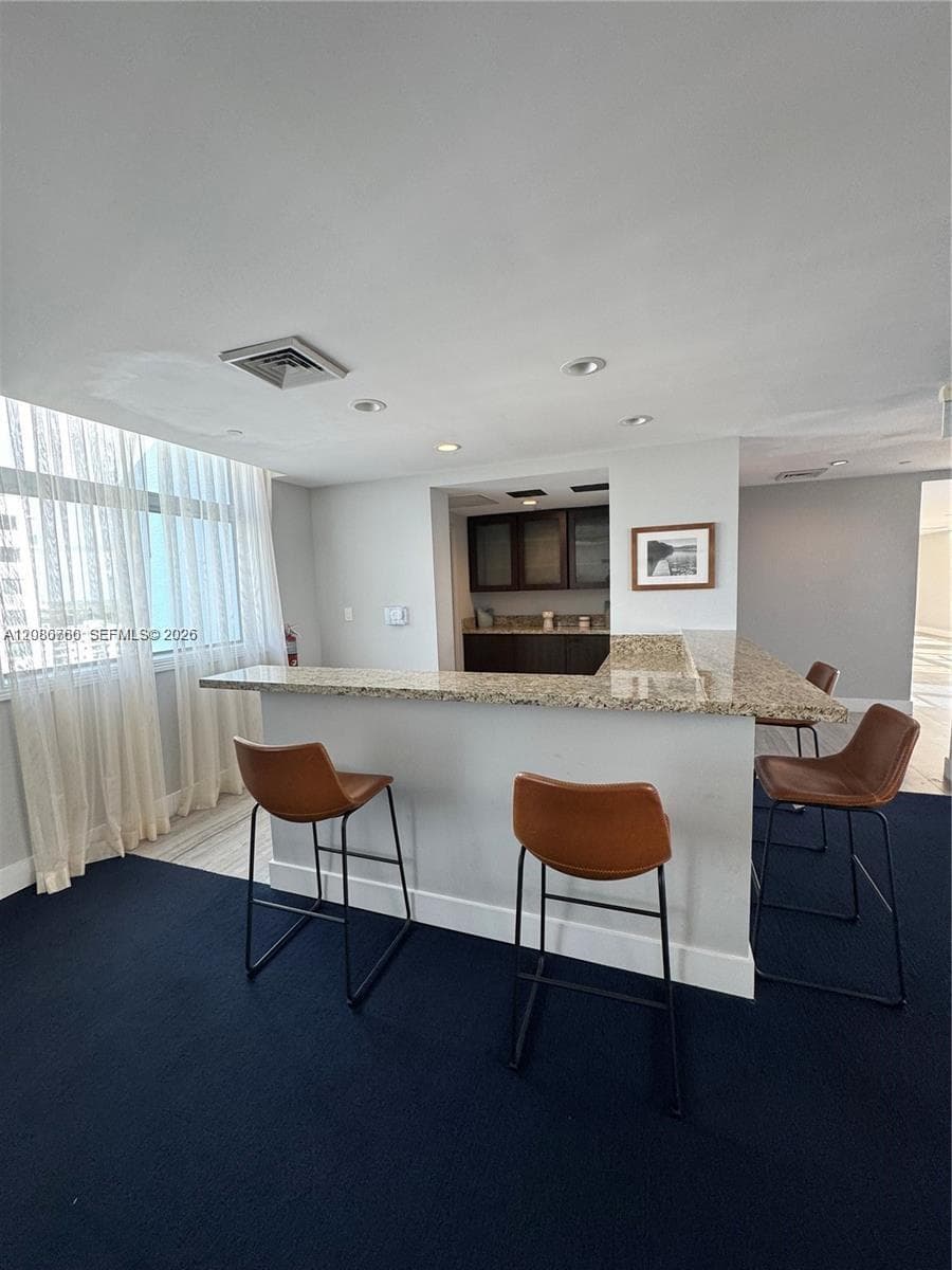 140 South Dixie Hwy · #810 in Hollywood - Photo 8