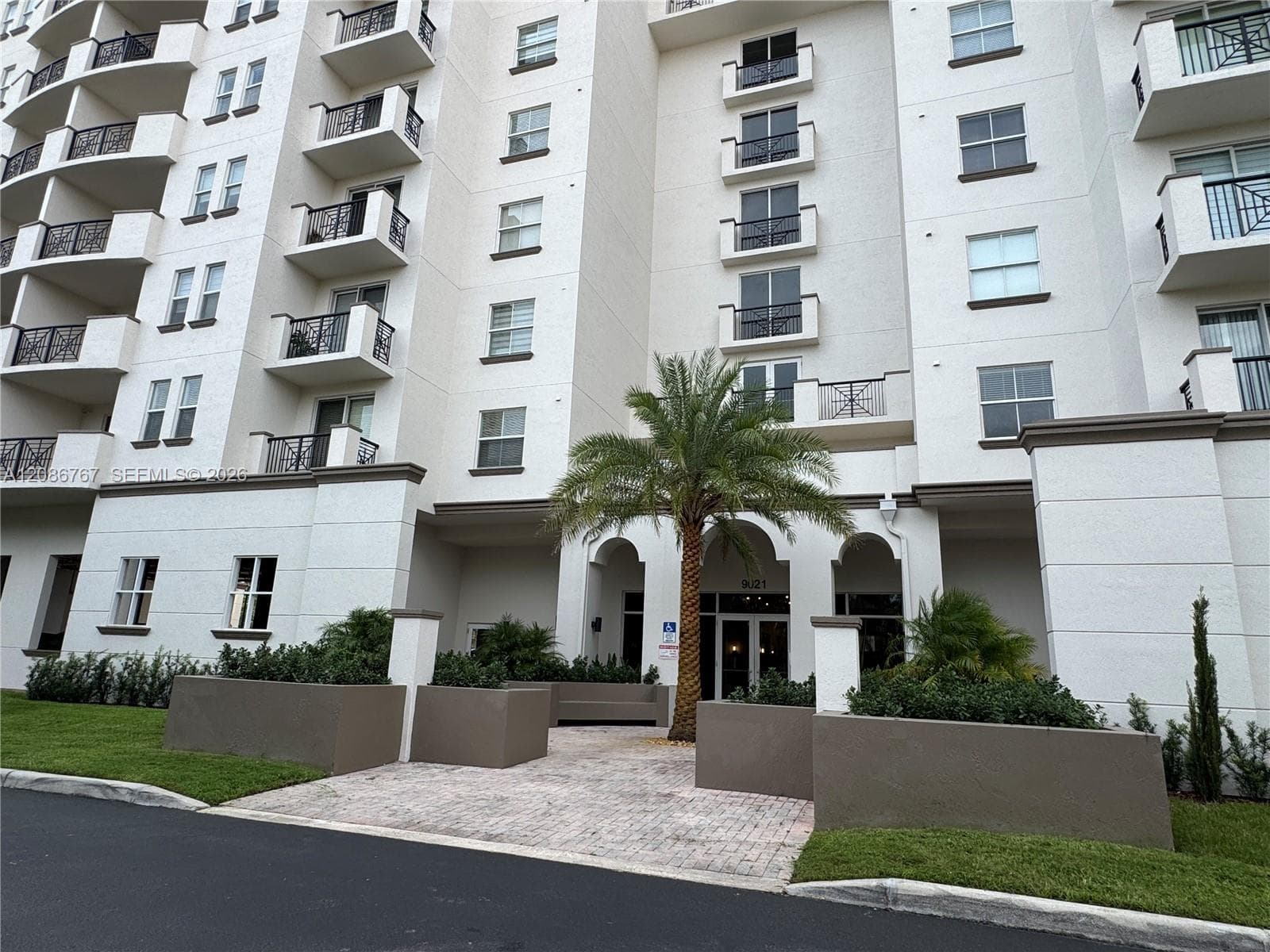 THE GRANDE CONDO · #303 in Miami - Photo 20