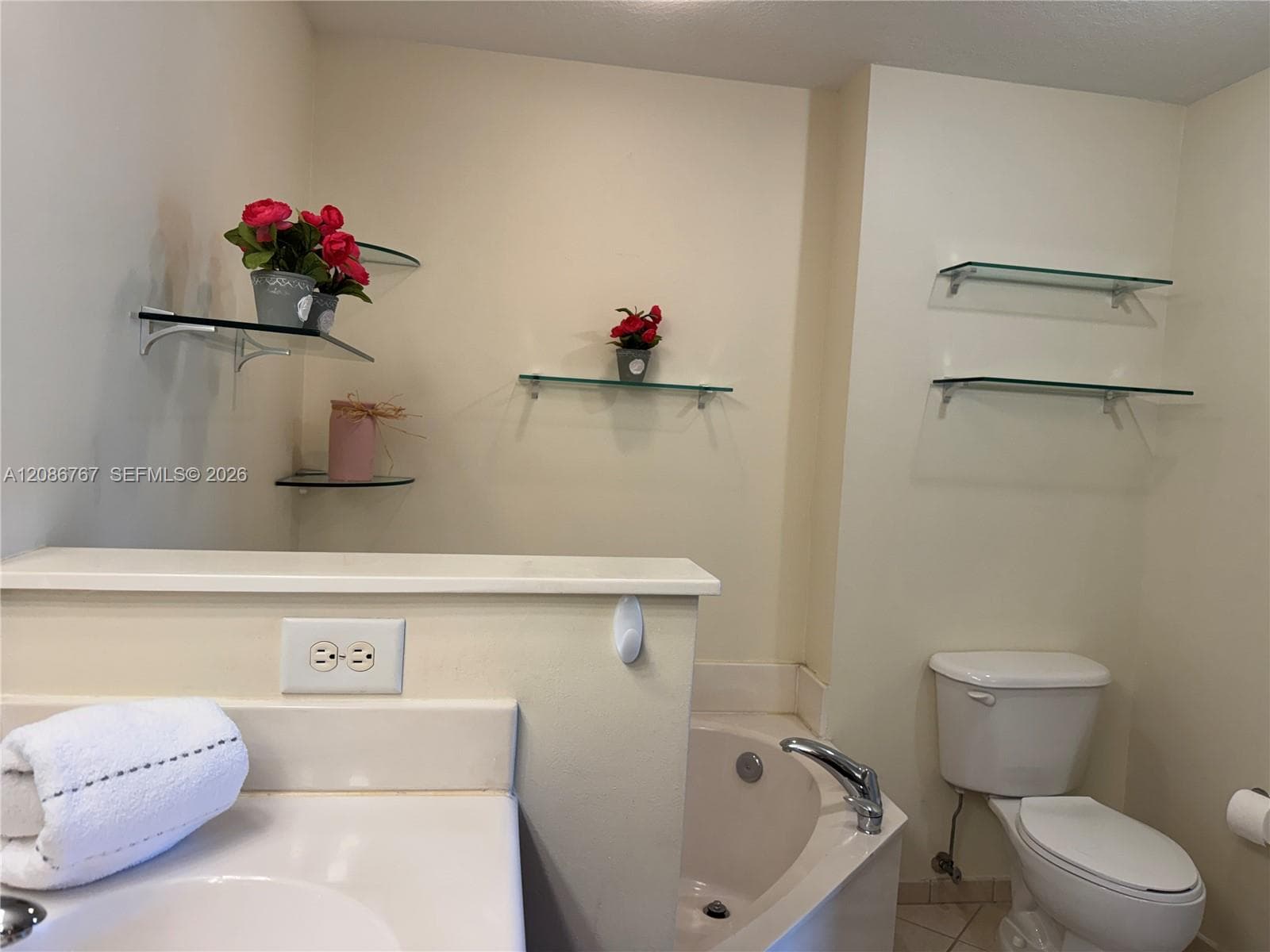 THE GRANDE CONDO · #303 in Miami - Photo 10