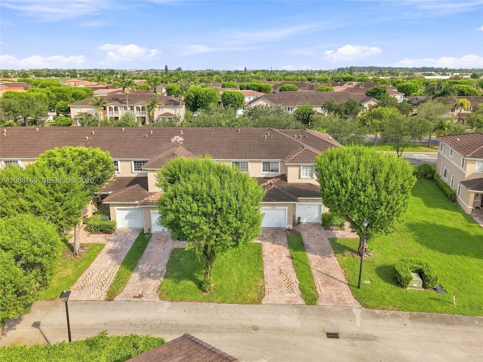 27892 SW 140th Ave photo 1
