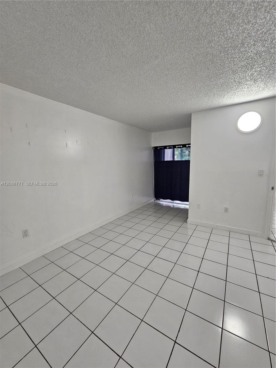 Point Lake Condo · #107 in Miami - Photo 13