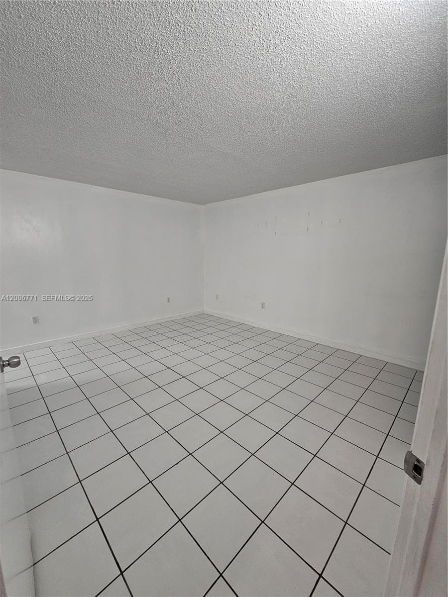 Point Lake Condo · #107 in Miami - Photo 12
