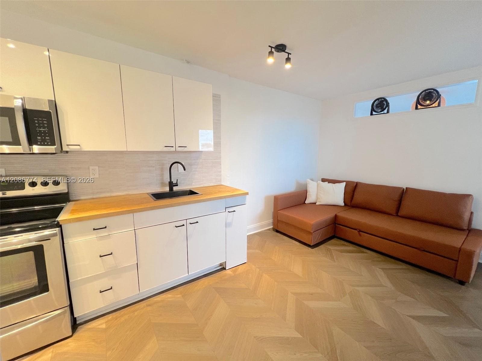 ISLANDER CONDO APTS · #604 in Miami Beach - Photo 1
