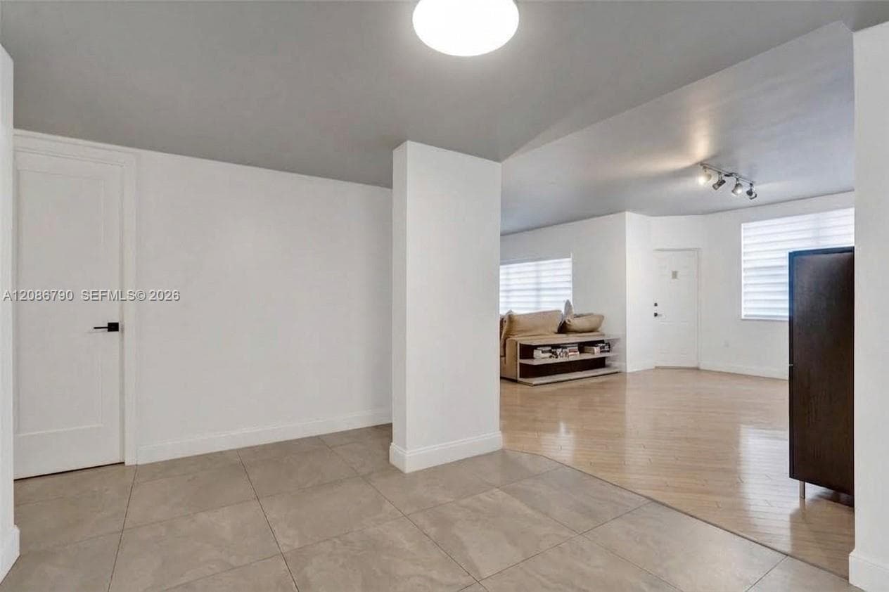 Hemispheres Condo · #LE in Hallandale Beach - Photo 5