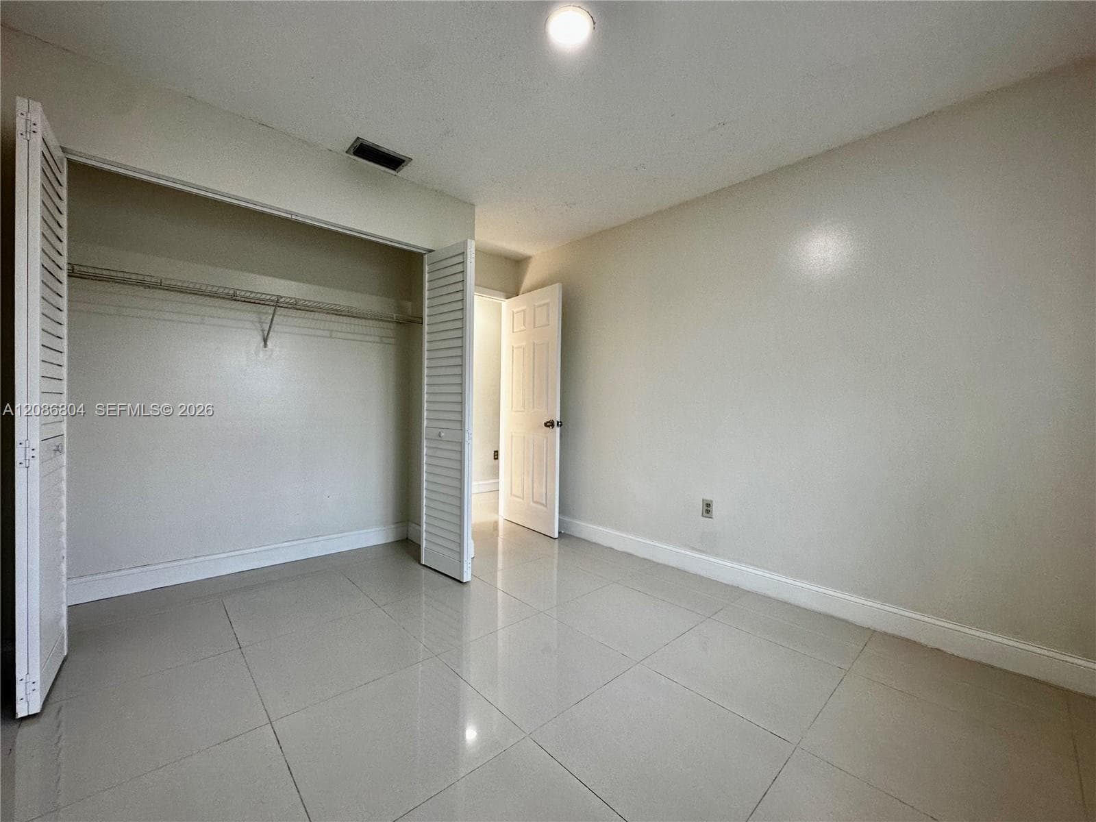 18155 SW 105th Ave photo 5