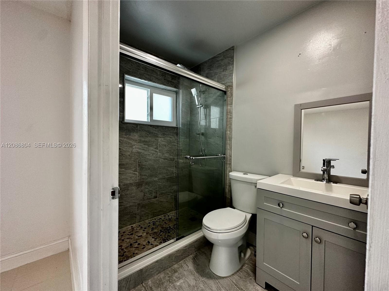 18155 SW 105th Ave photo 9