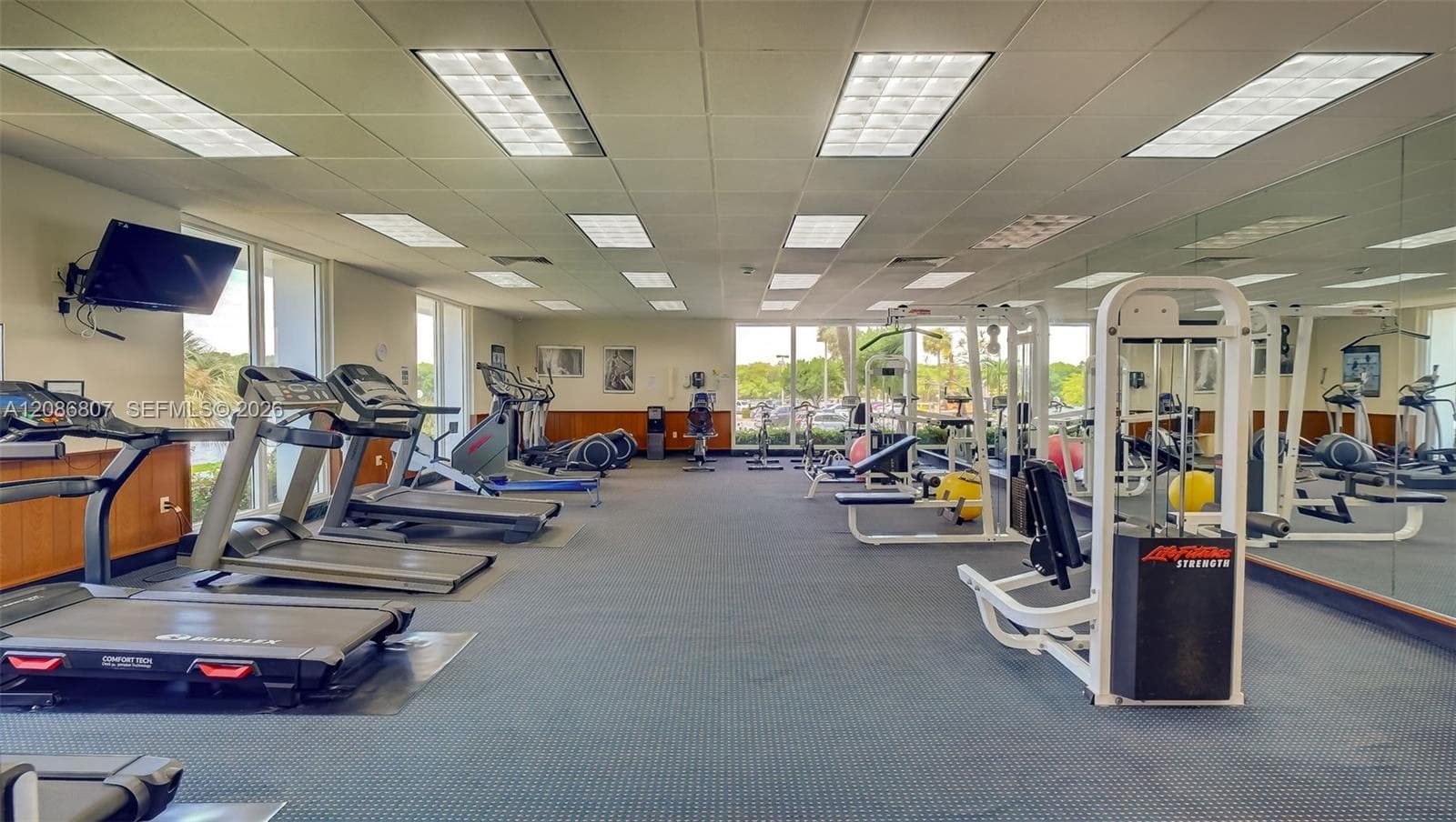 ARLEN HOUSE · #1420 in Sunny Isles Beach - Photo 27