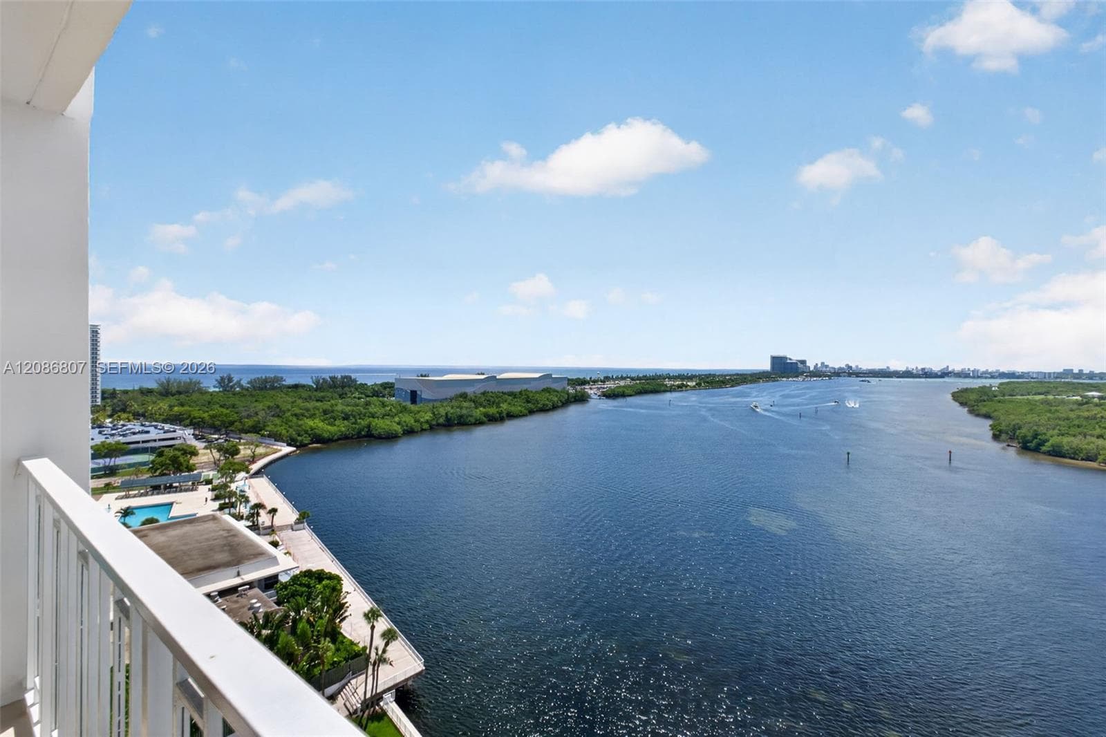 ARLEN HOUSE · #1420 in Sunny Isles Beach - Photo 2