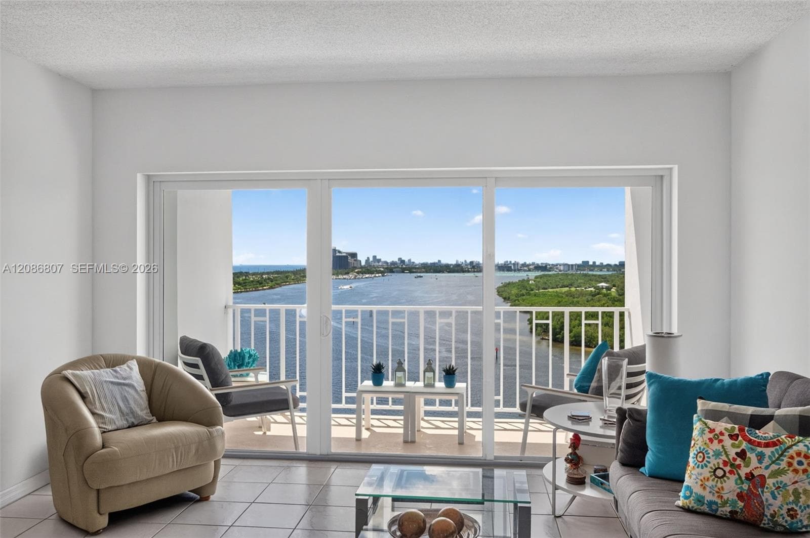 ARLEN HOUSE · #1420 in Sunny Isles Beach - Photo 12