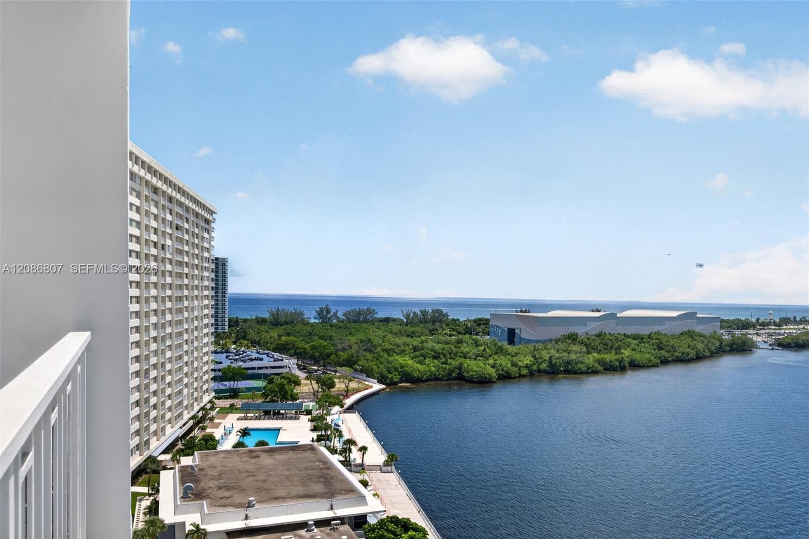 ARLEN HOUSE · #1420 in Sunny Isles Beach - Photo 3