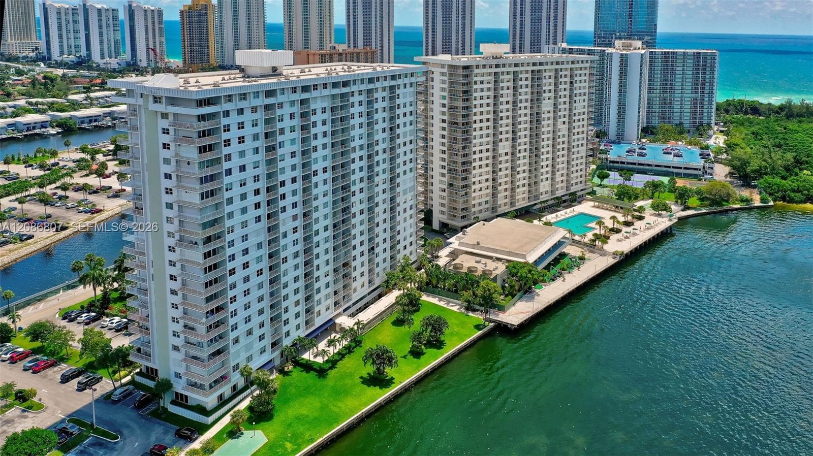 ARLEN HOUSE · #1420 in Sunny Isles Beach - Photo 49