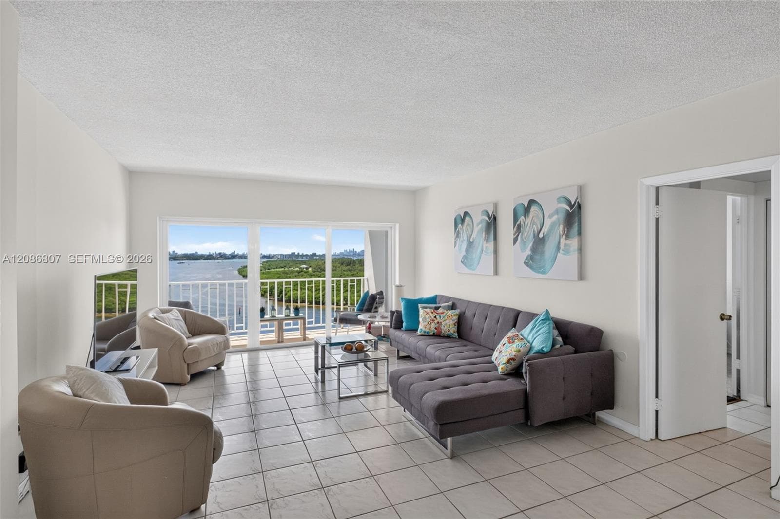 ARLEN HOUSE · #1420 in Sunny Isles Beach - Photo 11