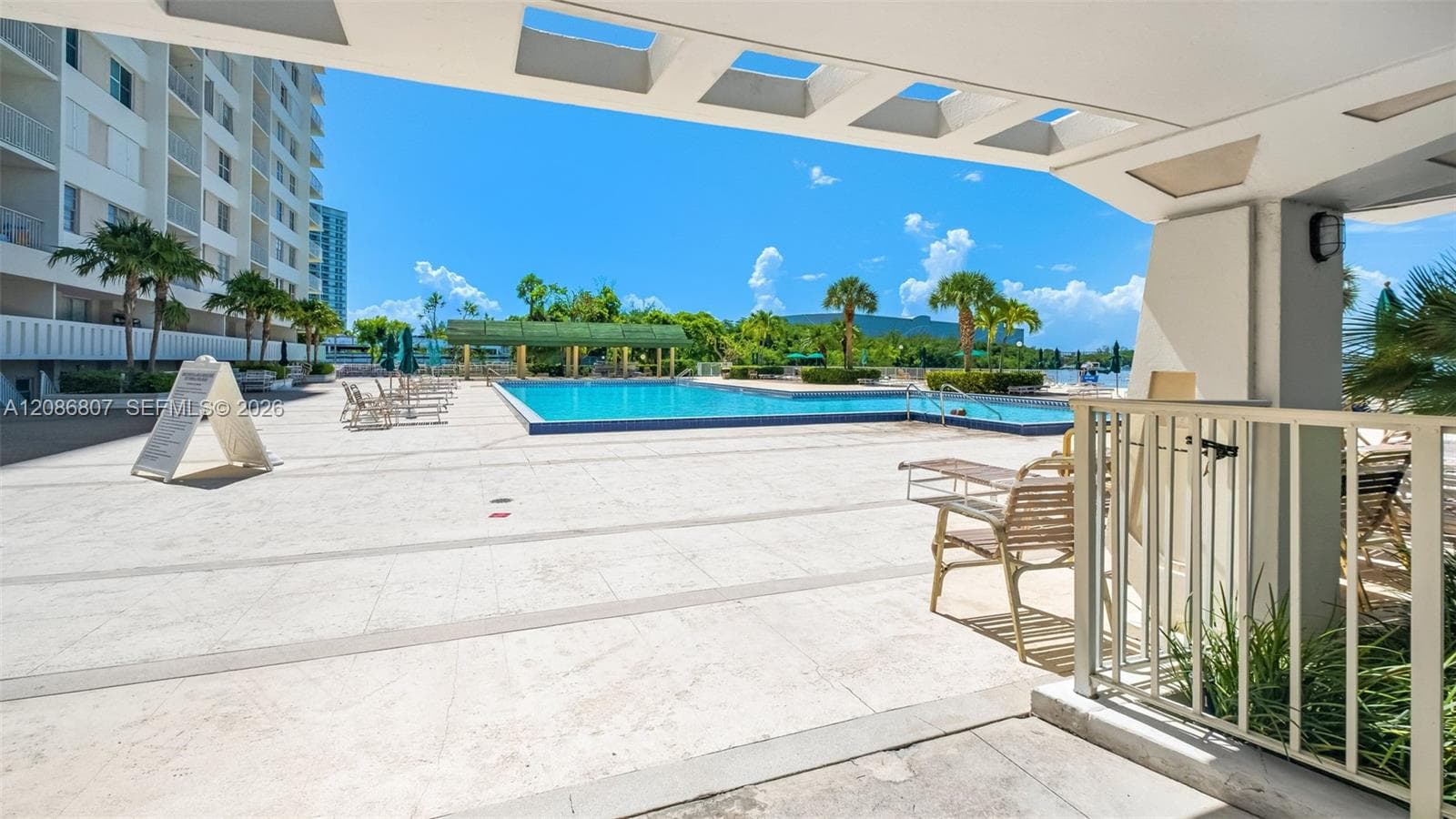 ARLEN HOUSE · #1420 in Sunny Isles Beach - Photo 35