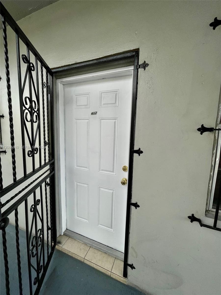 SON VIDA CONDO · #412 in Hialeah - Photo 6