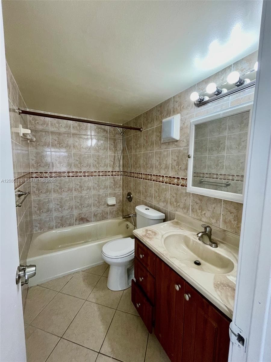 SON VIDA CONDO · #412 in Hialeah - Photo 18