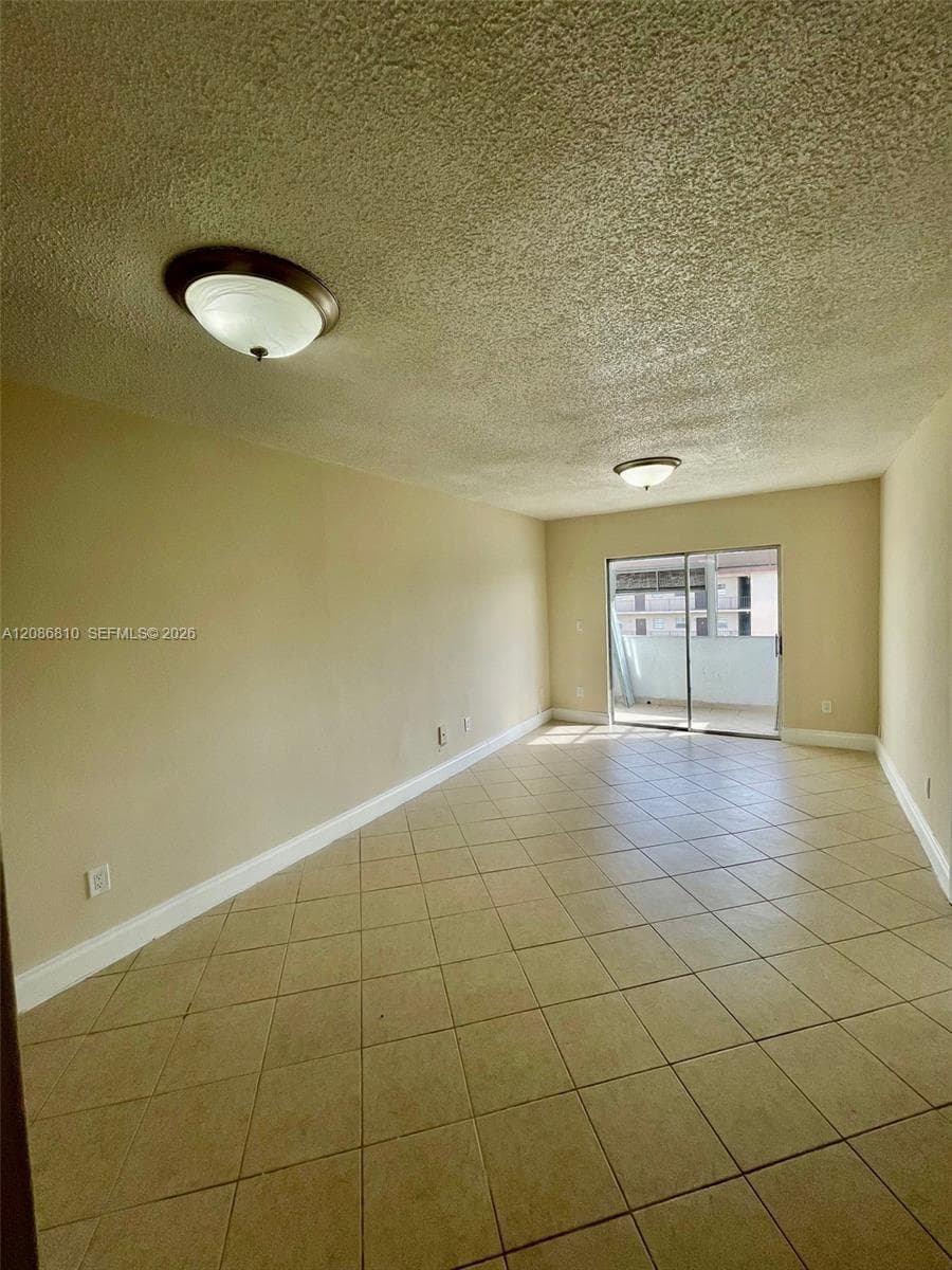 SON VIDA CONDO · #412 in Hialeah - Photo 8