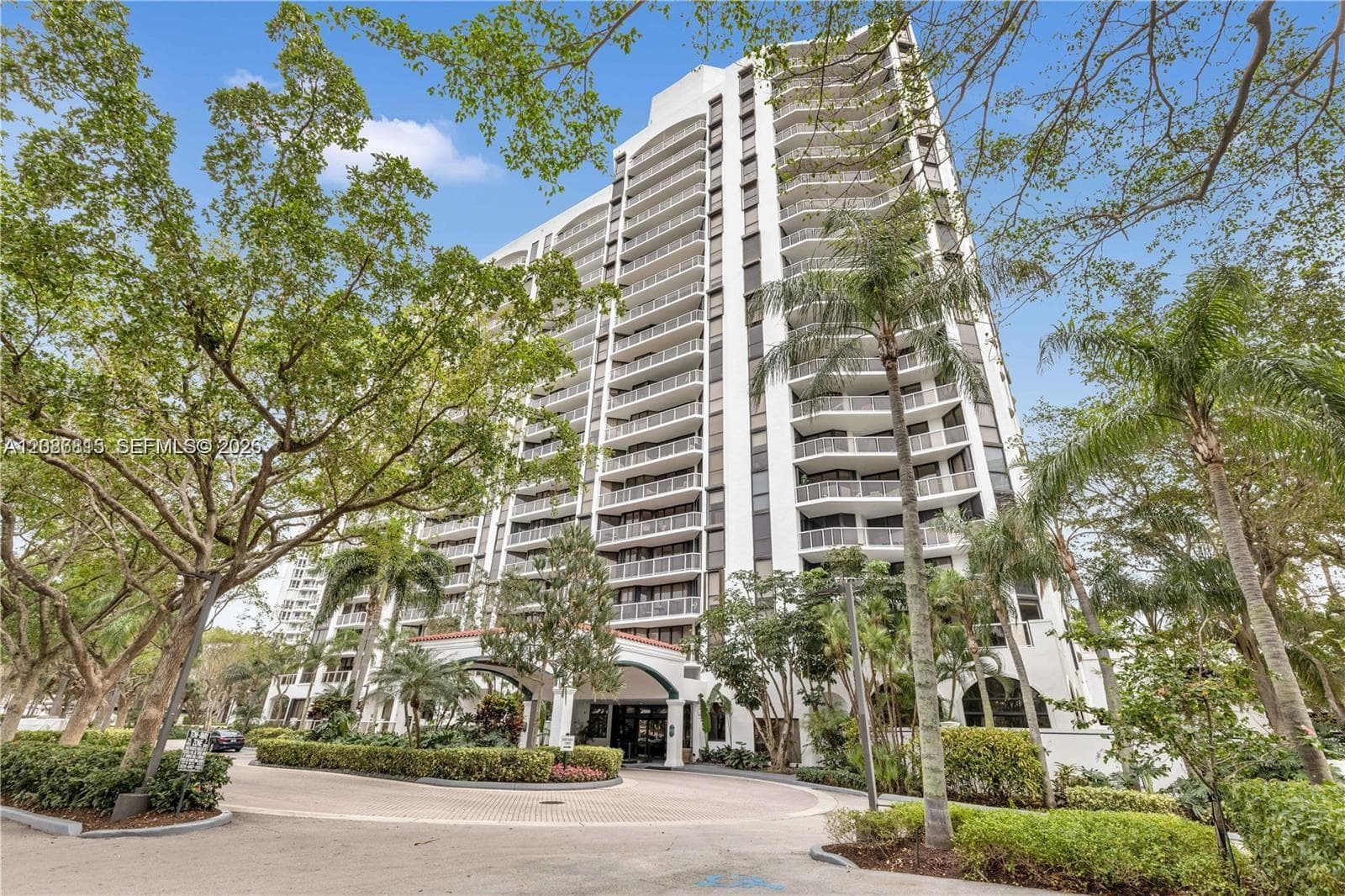 HARBORSIDE AT THE WATERWA · #503 in Aventura - Photo 1