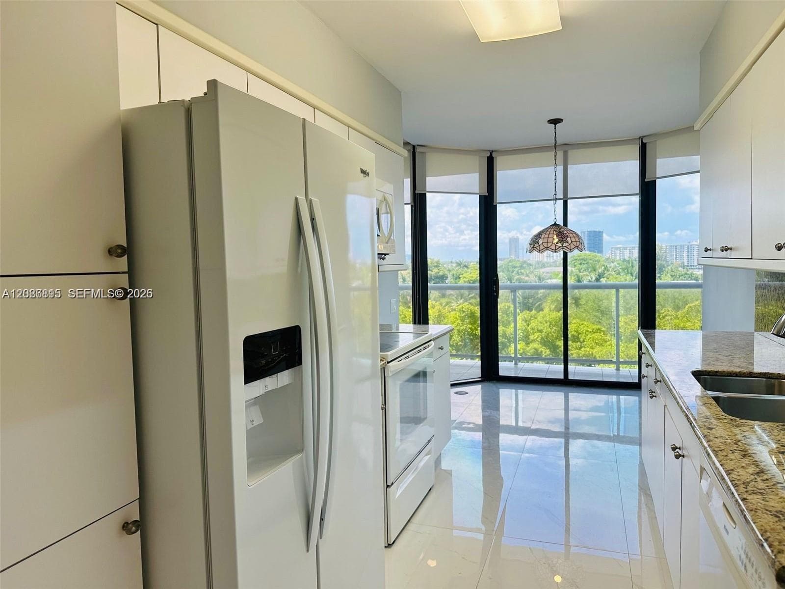 HARBORSIDE AT THE WATERWA · #503 in Aventura - Photo 8