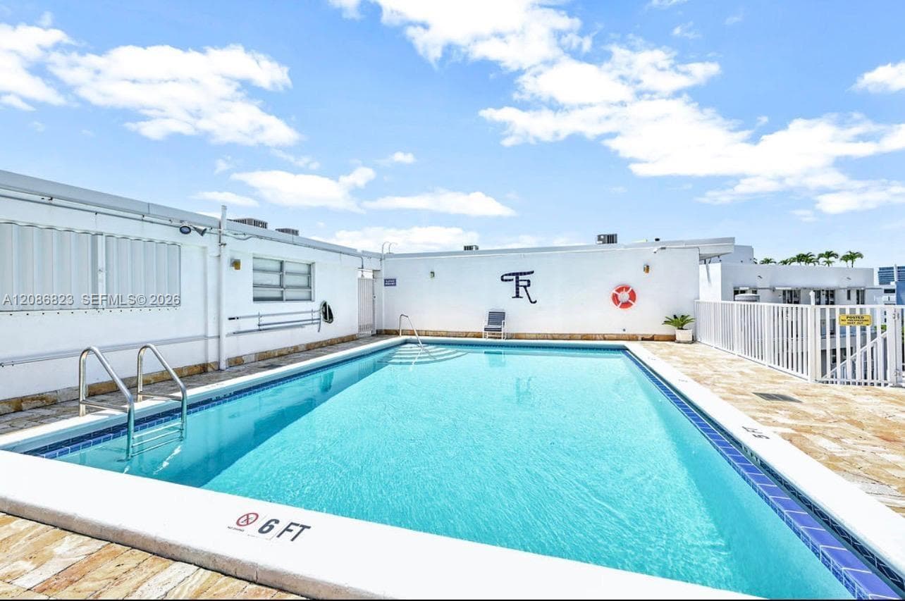 Towne Royale Condo · #204 in Sunny Isles Beach - Photo 6