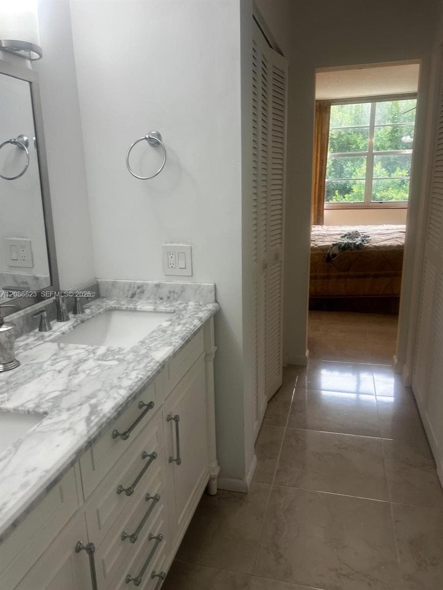 Towne Royale Condo · #204 in Sunny Isles Beach - Photo 18