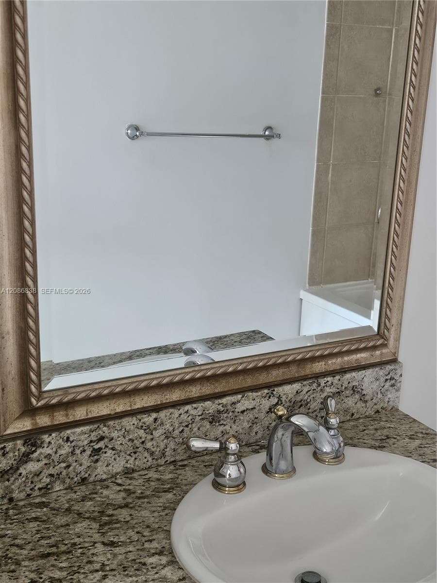 TURNBERRY ON THE GREEN · #2305 in Aventura - Photo 17