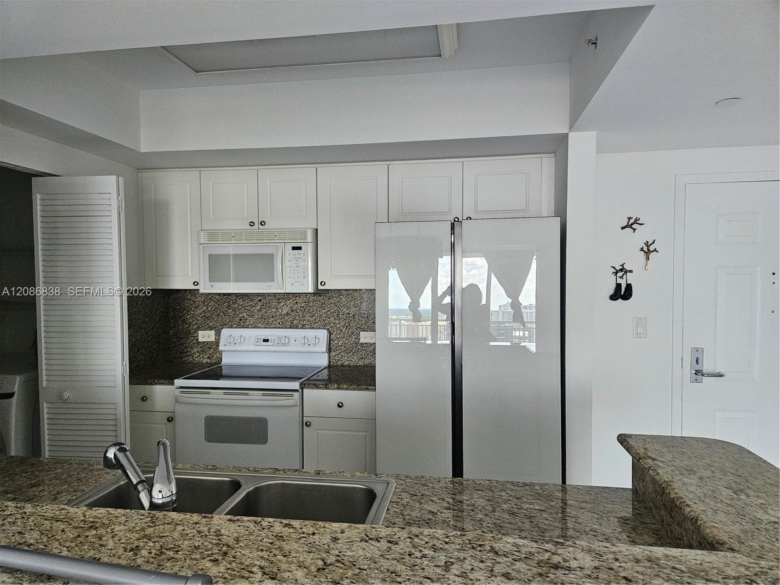 TURNBERRY ON THE GREEN · #2305 in Aventura - Photo 5