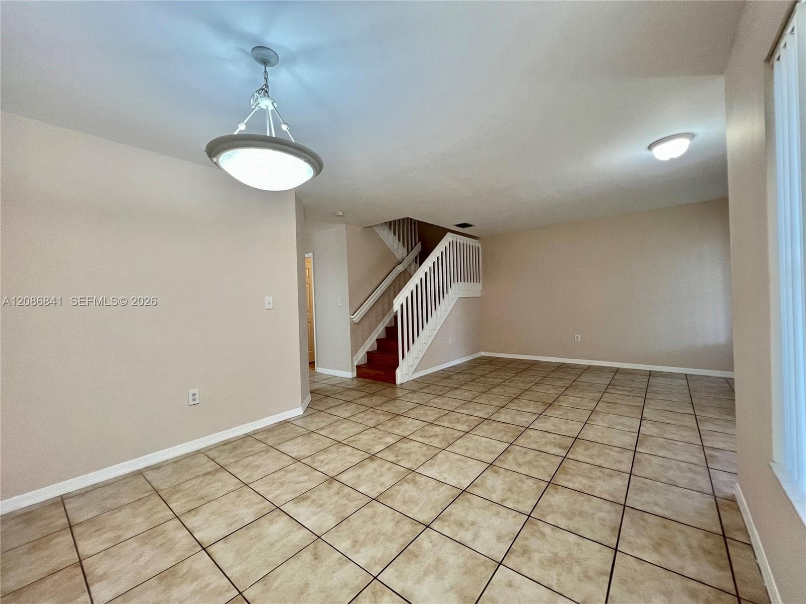 16505 SW 97th Ter photo 2