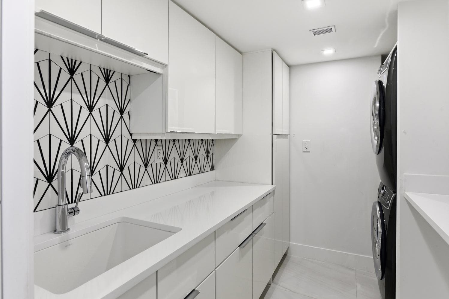 017-043-3300 S Ocean Blvd-1499x1000