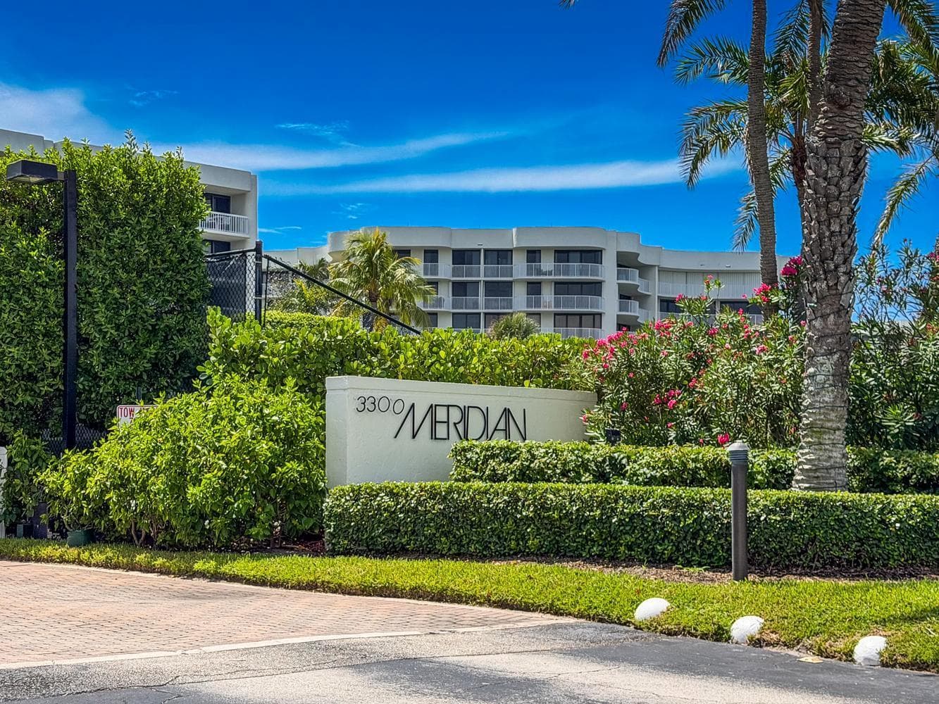 049-024-3300 S Ocean Blvd-1334x1000