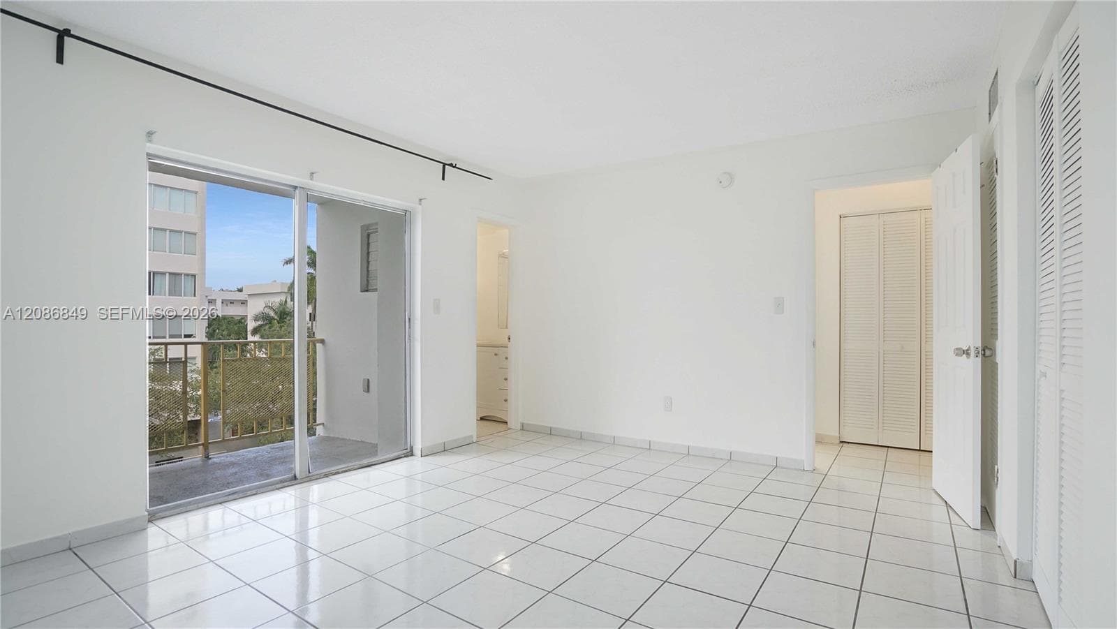 GOLDEN HOUSE CONDO · #404 in Miami Beach - Photo 9
