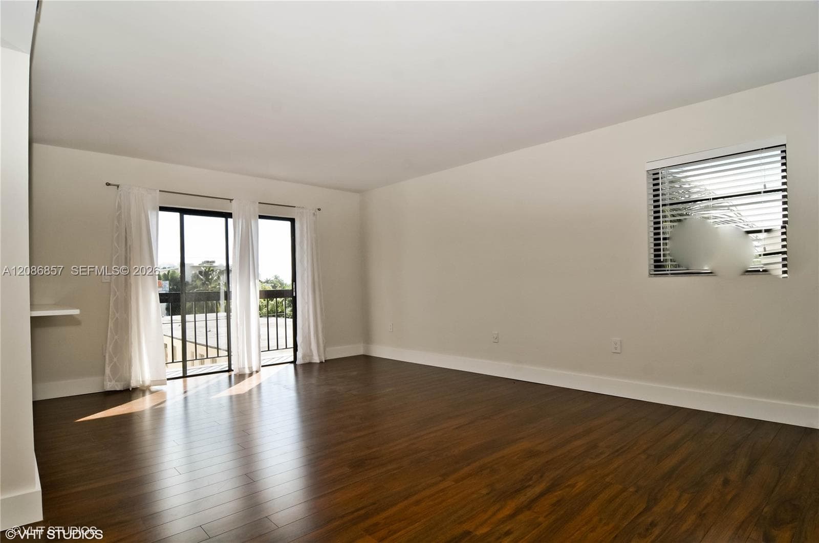 JEFFERSON GARDENS CONDO · #404 in Miami Beach - Photo 4