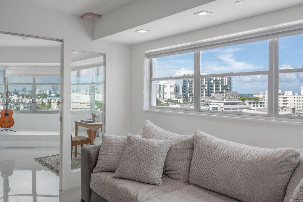 Octagon Towers · #11D in Miami Beach - Photo 5