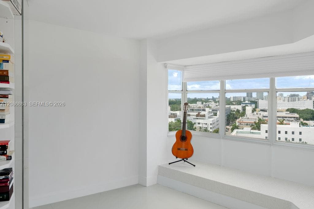 Octagon Towers · #11D in Miami Beach - Photo 15