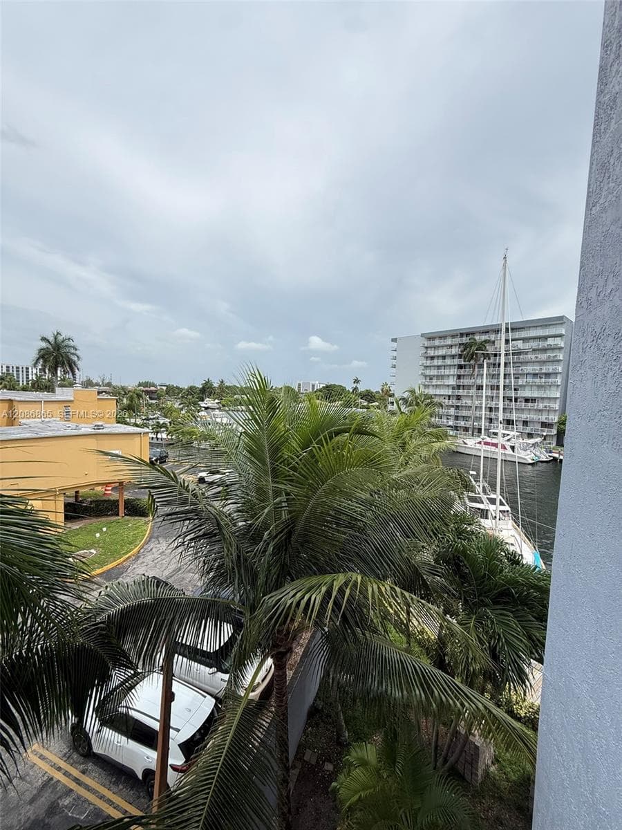 RIVER RUN SOUTH CONDO · #418 in Miami - Photo 17