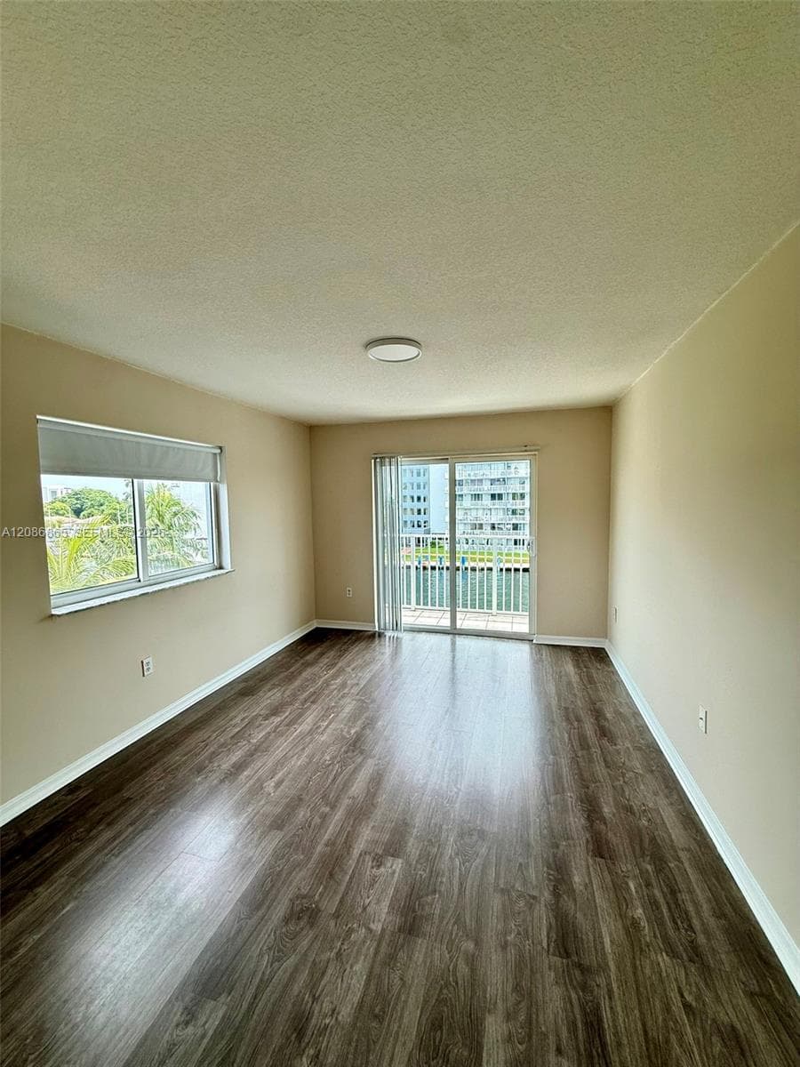 RIVER RUN SOUTH CONDO · #418 in Miami - Photo 16