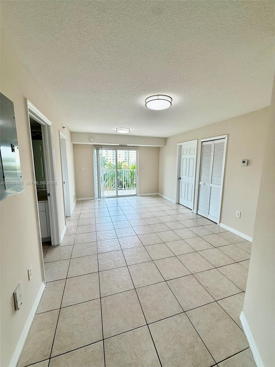 RIVER RUN SOUTH CONDO · #418 in Miami - Photo 9