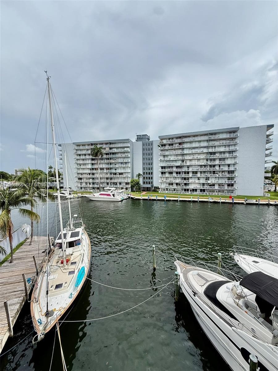 RIVER RUN SOUTH CONDO · #418 in Miami - Photo 19