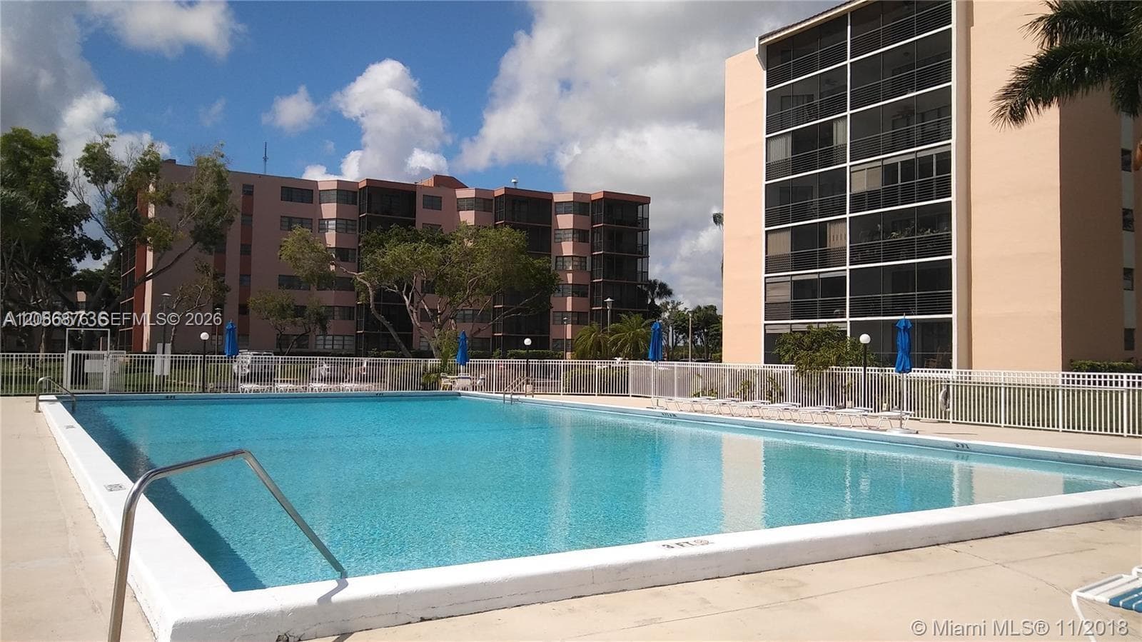 LAKE VIEW OF CALIF CLUB C · #702 in Miami - Photo 31