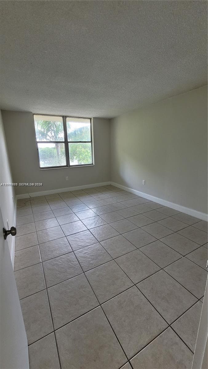 BAYVIEW PALMS CONDO · #428 in North Miami - Photo 16