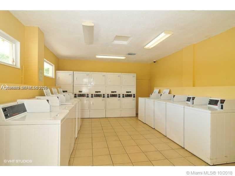BAYVIEW PALMS CONDO · #428 in North Miami - Photo 22