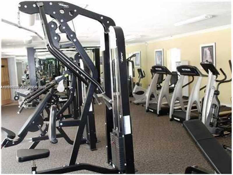 BAYVIEW PALMS CONDO · #428 in North Miami - Photo 21