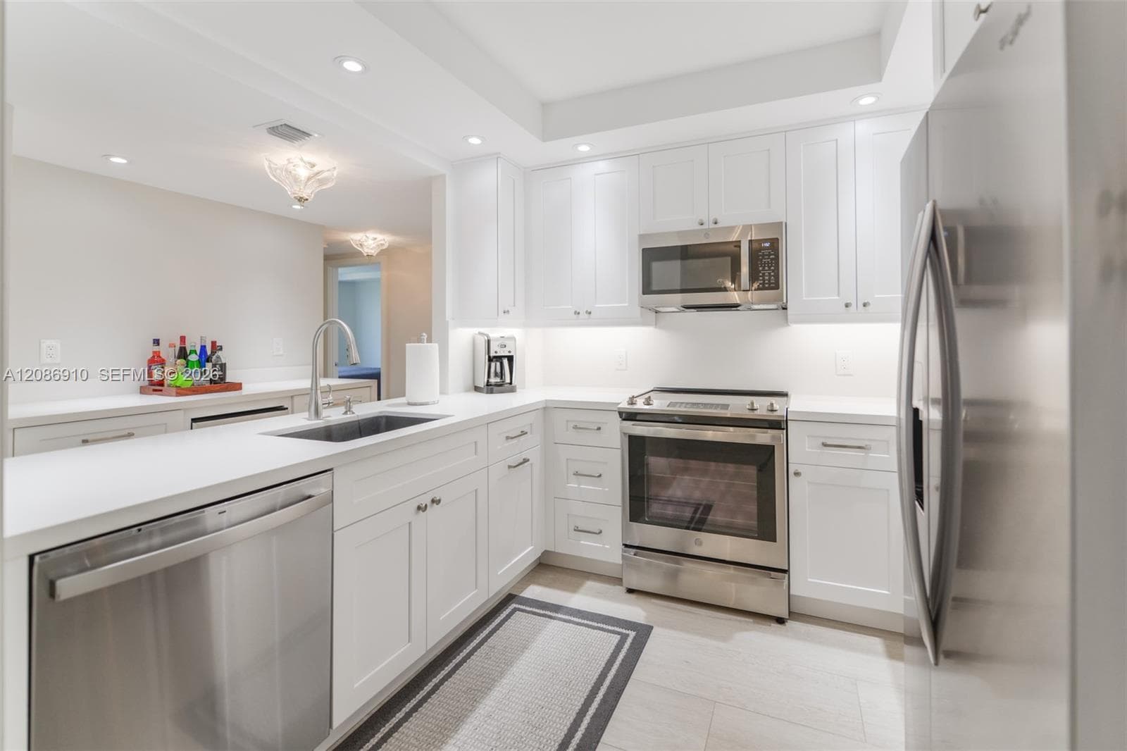 HEMISPHERES CONDO · #11H in Hallandale Beach - Photo 14
