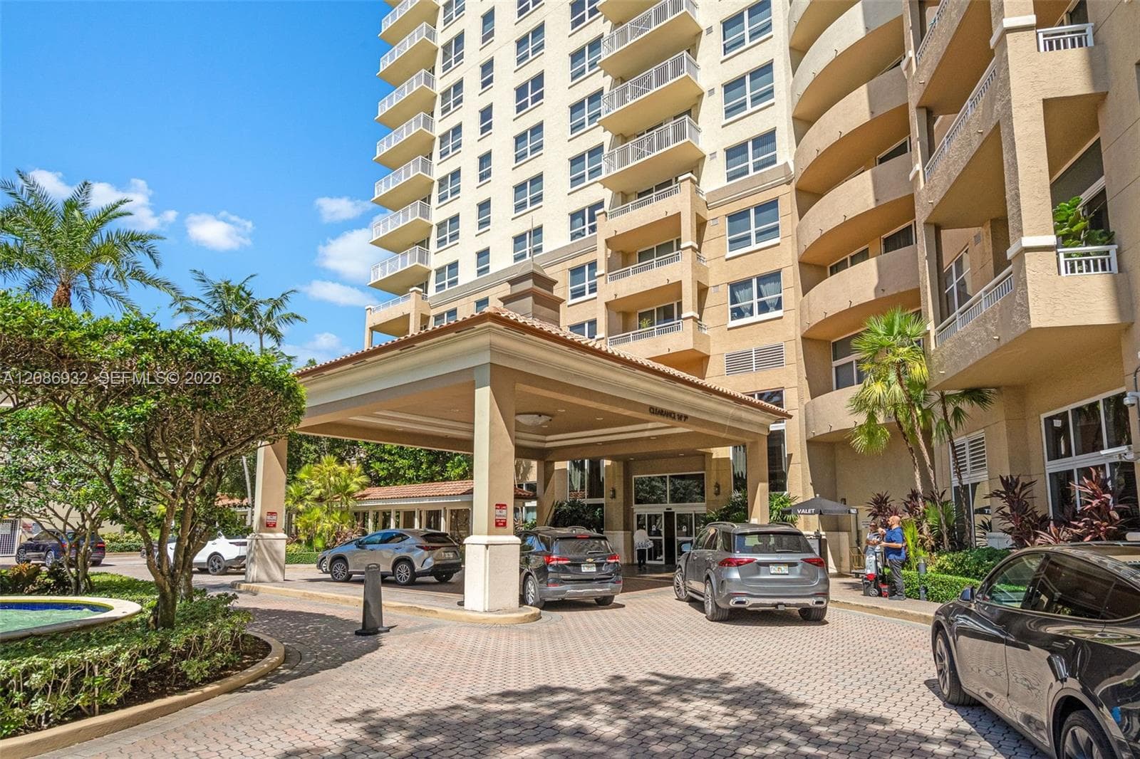 TURNBERRY ON THE GREEN · #1508 in Aventura - Photo 3