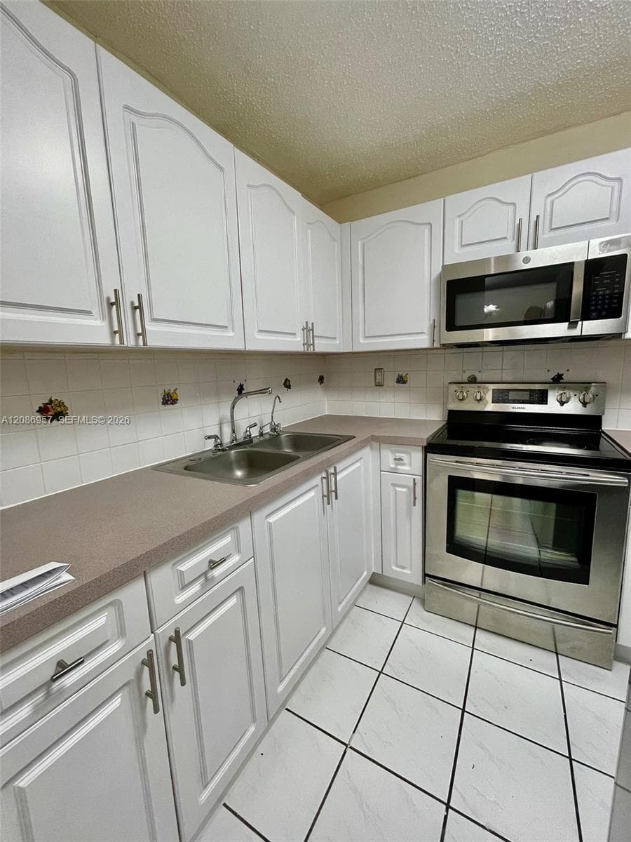 WESTLAND GARDENS CONDO · #215 in Hialeah - Photo 9