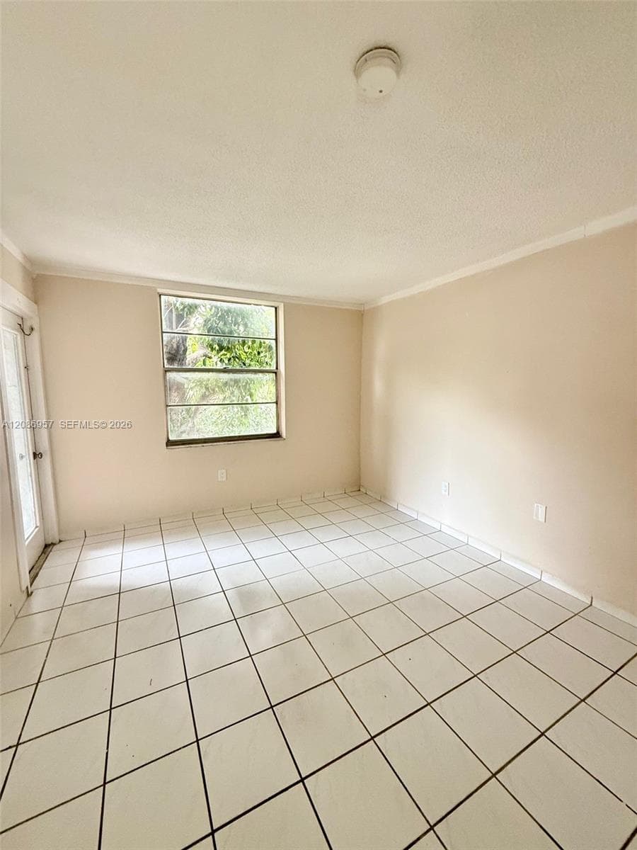 WESTLAND GARDENS CONDO · #215 in Hialeah - Photo 31