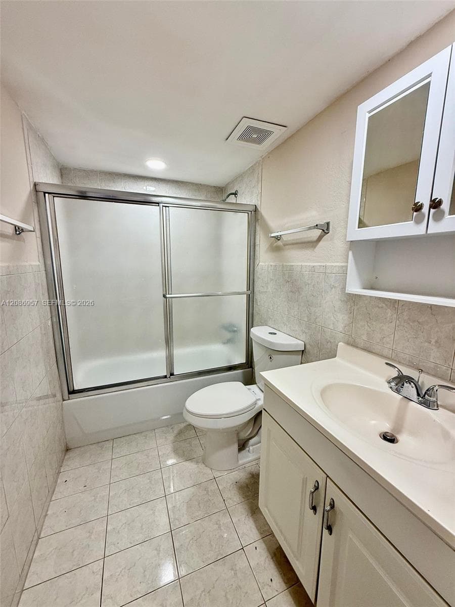 WESTLAND GARDENS CONDO · #215 in Hialeah - Photo 29