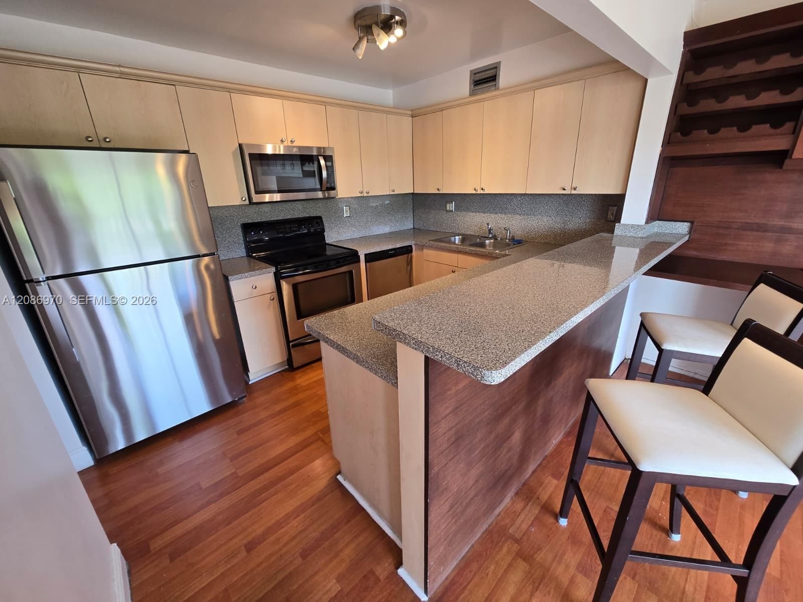 MILLER GARDENS CONDO · #3304 in Miami - Photo 6